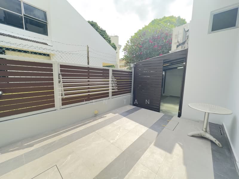 Landed at Bedok Road, , 5 Bedrooms, 4,000 sqft, Corner Terrace For Rent, by Jen Tan, 500164539 - Exterior - PropertyGuru.com.sg