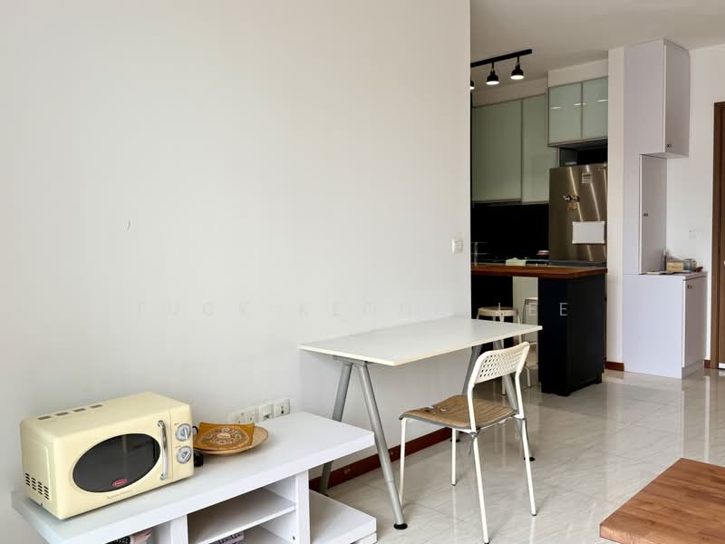 Sandy Eight, 8 Sandy Ln, 2 Bedrooms, 689 sqft, Apartment For Rent, by Tuck Keong Lee, 500164552 - Kitchen - PropertyGuru.com.sg