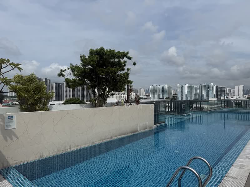 Sandy Eight, 8 Sandy Ln, 2 Bedrooms, 689 sqft, Apartment For Rent, by Tuck Keong Lee, 500164552 - Pool - PropertyGuru.com.sg