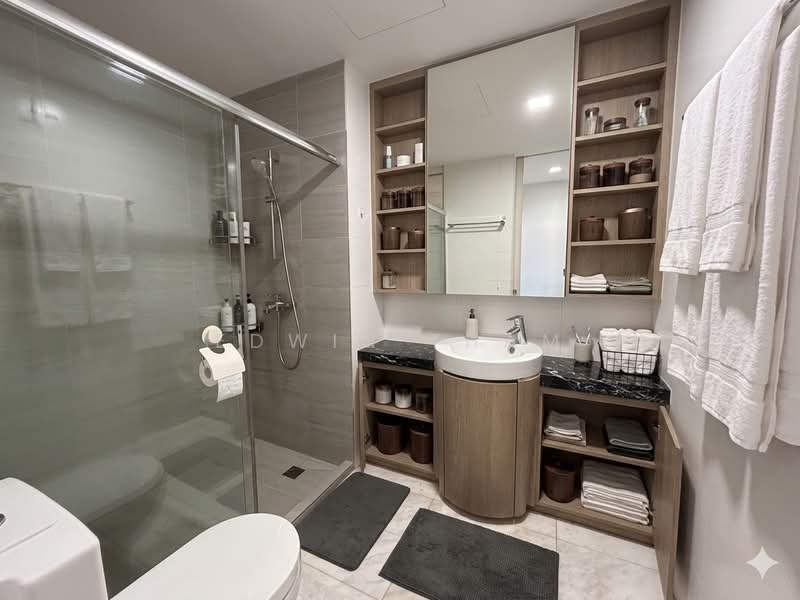 The Centris, 65 Jurong West Central 3, 4 Bedrooms, 1,442 sqft, Apartment For Rent, by Edwin Tham, 500164556 - Bathroom - PropertyGuru.com.sg
