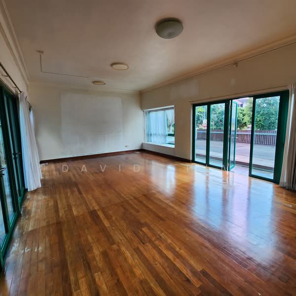 Beechwood Grove, Beechwood Grove, 6 Bedrooms, 7,500 sqft, Bungalow House For Sale, by David Chia, 500164560 - Living Room - PropertyGuru.com.sg