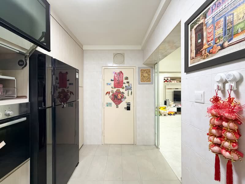 683B Choa Chu Kang Crescent, 683B Choa Chu Kang Crescent, 3 Bedrooms, 1,184 sqft, HDB Flat For Sale, by Lin Jing Sophia, 500164562 - Kitchen - PropertyGuru.com.sg
