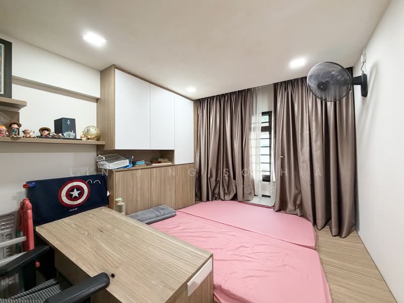 683B Choa Chu Kang Crescent, 683B Choa Chu Kang Crescent, 3 Bedrooms, 1,184 sqft, HDB Flat For Sale, by Lin Jing Sophia, 500164562 - Bedroom - PropertyGuru.com.sg