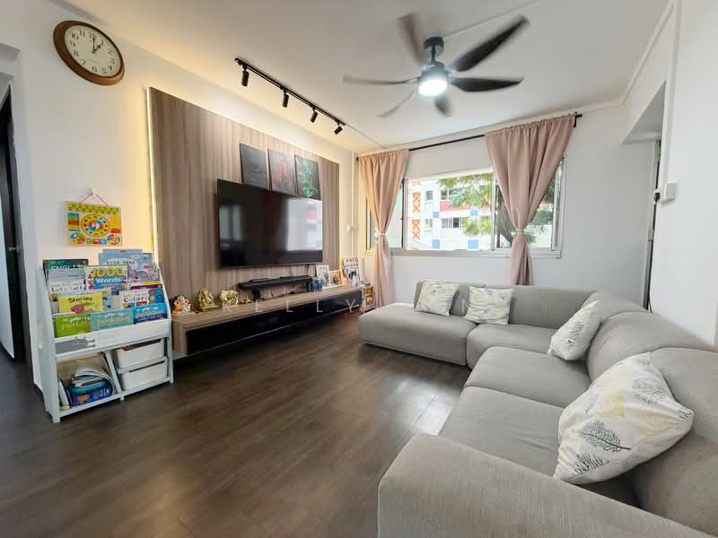 225 Bishan Street 23, 225 Bishan Street 23, 2 Bedrooms, 1,130 sqft, HDB Flat For Sale, by Kelly Lin, 500164563 - Living Room - PropertyGuru.com.sg