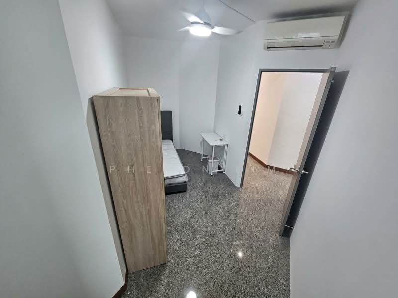 Maysprings, 2 Petir Road, Room Rental, 120 sqft, Apartment For Rent, by Pheron Lim, 500164564 - Bedroom - PropertyGuru.com.sg