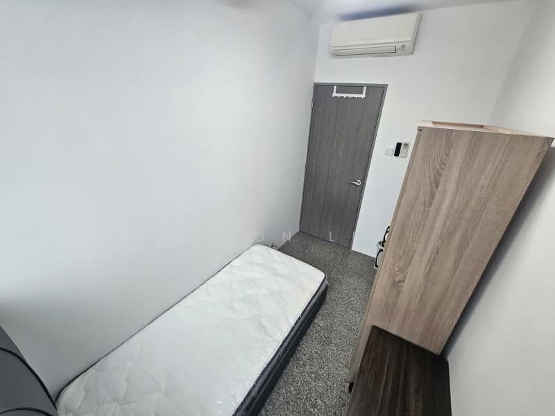 Maysprings, 2 Petir Road, Room Rental, 120 sqft, Apartment For Rent, by Pheron Lim, 500164564 - Bedroom - PropertyGuru.com.sg