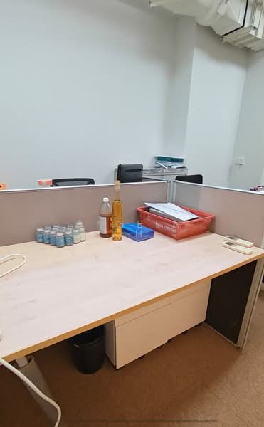 Wcega Plaza, 1 Bukit Batok Crescent, 958 sqft, Light Industrial (B1) For Sale, by Angela Oh, 500164566 - Interior - CommercialGuru.com.sg