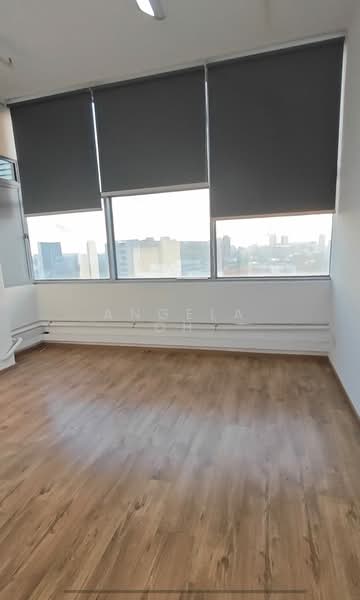 Wcega Plaza, 1 Bukit Batok Crescent, 958 sqft, Light Industrial (B1) For Sale, by Angela Oh, 500164566 - Interior - CommercialGuru.com.sg
