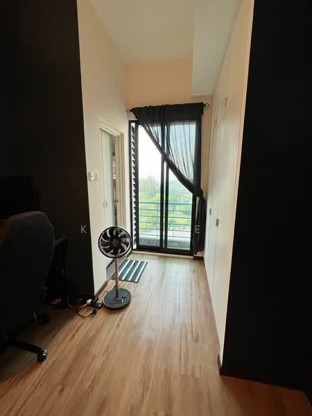 Harbour View Towers, 21 Telok Blangah Drive, 2 Bedrooms, 797 sqft, Condominium For Sale, by Ken Chew, 500164569 - Corridor - PropertyGuru.com.sg