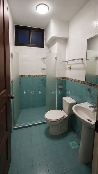 626 Senja Road, 626 Senja Road, 3 Bedrooms, 1,184 sqft, HDB Flat For Sale, by Bob Hum, 500164574 - Bathroom - PropertyGuru.com.sg
