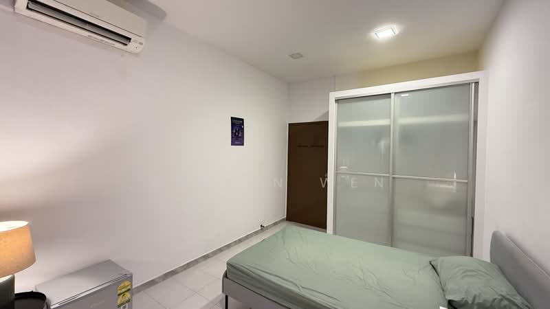 East Grove, 424A East Coast Road, Room Rental, 200 sqft, Apartment For Rent, by Steven Wen, 500164577 - Bedroom - PropertyGuru.com.sg