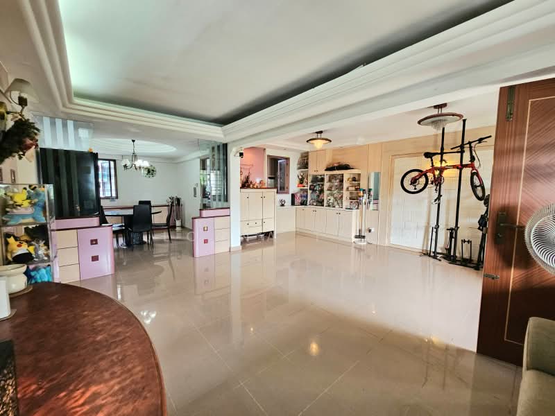 545 Bedok North Street 3, 545 Bedok North Street 3, 4 Bedrooms, 1,464 sqft, HDB Flat For Sale, by Lorna Tan, 500164579 - Living Room - PropertyGuru.com.sg