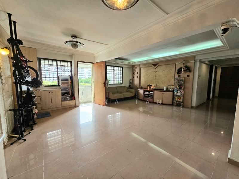 545 Bedok North Street 3, 545 Bedok North Street 3, 4 Bedrooms, 1,464 sqft, HDB Flat For Sale, by Lorna Tan, 500164579 - Living Room - PropertyGuru.com.sg