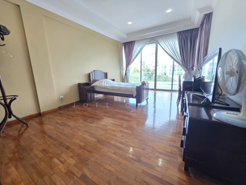 Tavistock MRT 3mins walk! Built year 2010! 2.5 Storey Semi-D Move in!, Tavistock Avenue, 5 Bedrooms, 3,500 sqft, Semi-Detached House For Sale, by Joel Choy, 500164582 - Bedroom - PropertyGuru.com.sg
