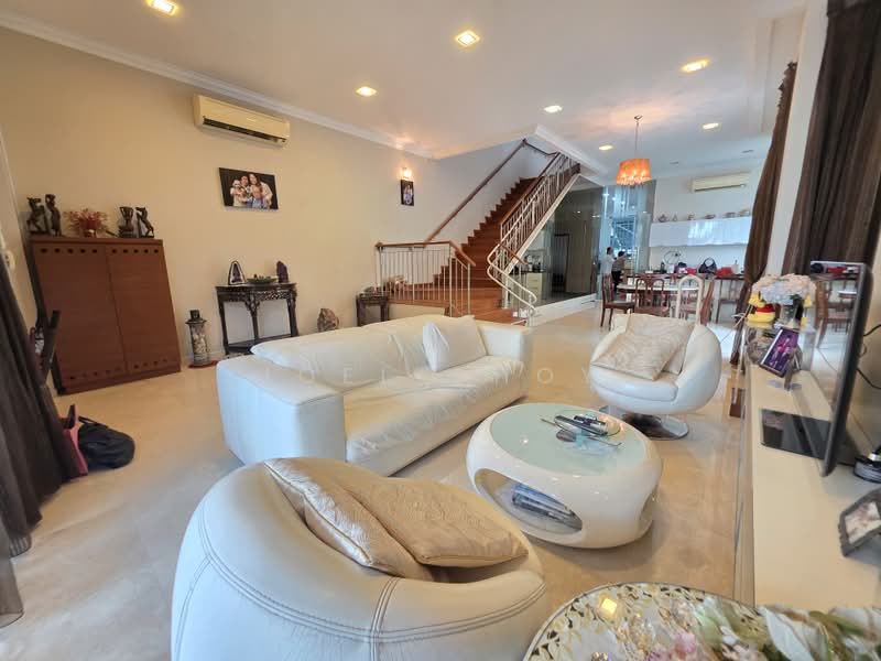 Tavistock MRT 3mins walk! Built year 2010! 2.5 Storey Semi-D Move in!, Tavistock Avenue, 5 Bedrooms, 3,500 sqft, Semi-Detached House For Sale, by Joel Choy, 500164582 - Living Room - PropertyGuru.com.sg