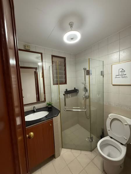 Tropical Spring, 25 Simei Street 4, Room Rental, 120 sqft, Condominium For Rent, by Pheron Lim, 500164583 - Bathroom - PropertyGuru.com.sg