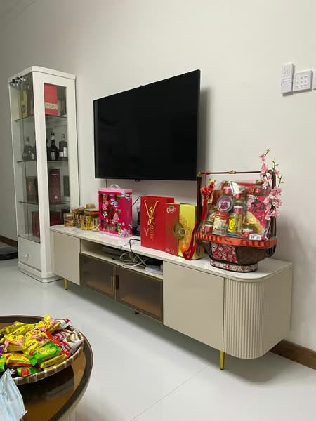 134 Edgedale Plains, 134 Edgedale Plains, 3 Bedrooms, 92 sqft, HDB Flat For Rent, by Tanny Quek, 500164584 - Living Room - PropertyGuru.com.sg