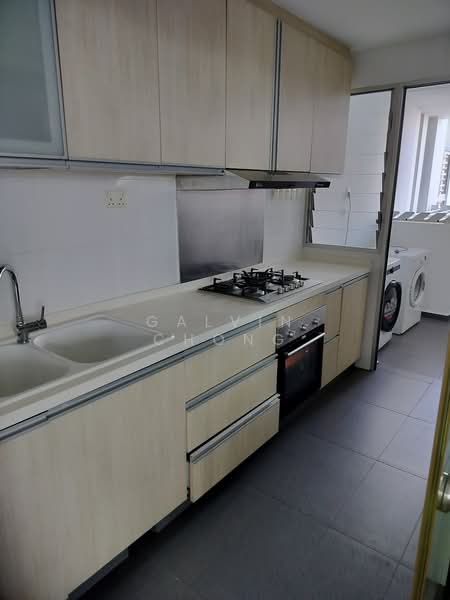 The Parc Condominium, 3 West Coast Walk, 4 Bedrooms, 1,464 sqft, Condominium For Rent, by Galvin Chong, 500164600 - Kitchen - PropertyGuru.com.sg