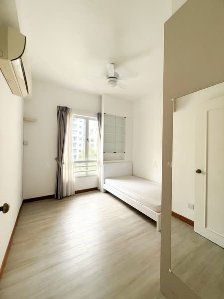 Parkshore, 201 Tanjong Rhu Road, 2 Bedrooms, 990 sqft, Condominium For Sale, by Alvin Kwan, 500164601 - Bedroom - PropertyGuru.com.sg