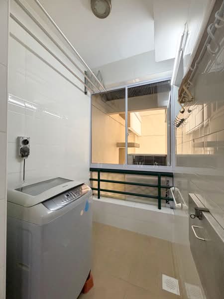 Parkshore, 201 Tanjong Rhu Road, 2 Bedrooms, 990 sqft, Condominium For Sale, by Alvin Kwan, 500164601 - Balcony - PropertyGuru.com.sg