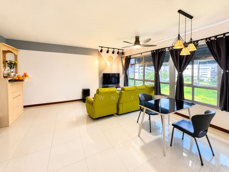 694C Woodlands Drive 62, 694C Woodlands Drive 62, 3 Bedrooms, 1,216 sqft, HDB Flat For Sale, by Shawn Yap, 500164604 - Living Room - PropertyGuru.com.sg