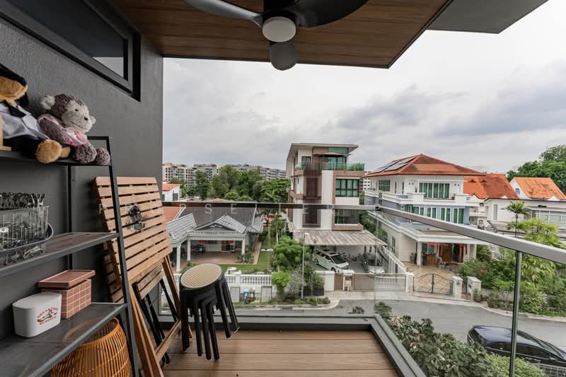Jalan Kemuning, , 8 Bedrooms, 11,000 sqft, Semi-Detached House For Sale, by Warren Chan, 500164608 - Balcony - PropertyGuru.com.sg