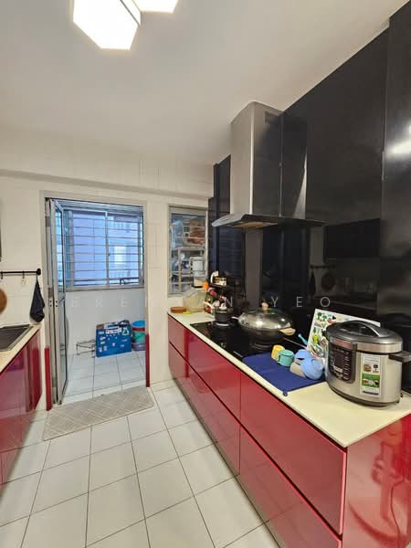 615C Edgefield Plains, , 3 Bedrooms, 990 sqft, HDB Flat For Sale, by Brendan Yeo, 500164615 - Kitchen - PropertyGuru.com.sg