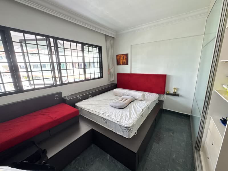146 Tampines Avenue 5, 146 Tampines Avenue 5, 4 Bedrooms, 1,614 sqft, HDB Flat For Sale, by Conrad Tham, 500164618 - Bedroom - PropertyGuru.com.sg