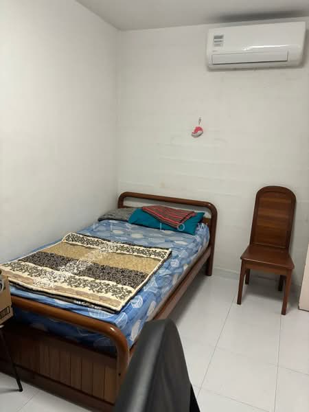 165 Stirling Road, 165 Stirling Road, 2 Bedrooms, 600 sqft, HDB Flat For Rent, by Lis Low, 500164637 - Bedroom - PropertyGuru.com.sg