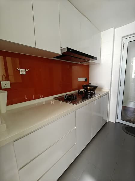 Rafflesia Condo, 31 Bishan Street 21, 2 Bedrooms, 914 sqft, Condominium For Sale, by Lim Yuh Pey (Sharon), 500164656 - Kitchen - PropertyGuru.com.sg