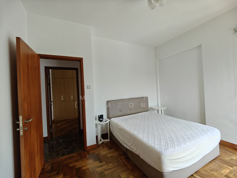 Rafflesia Condo, 31 Bishan Street 21, 2 Bedrooms, 914 sqft, Condominium For Sale, by Lim Yuh Pey (Sharon), 500164656 - Master Bedroom with ensuite bathroom - PropertyGuru.com.sg