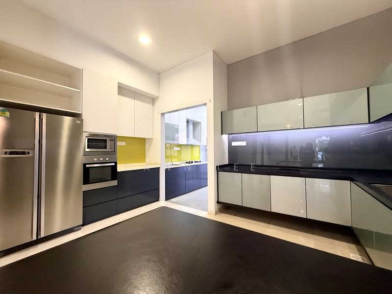 Jalan kelulut, Jalan Kelutlut, 7 Bedrooms, 6,500 sqft, Semi-Detached House For Sale, by Dawn Lee, 500164660 - Kitchen - PropertyGuru.com.sg