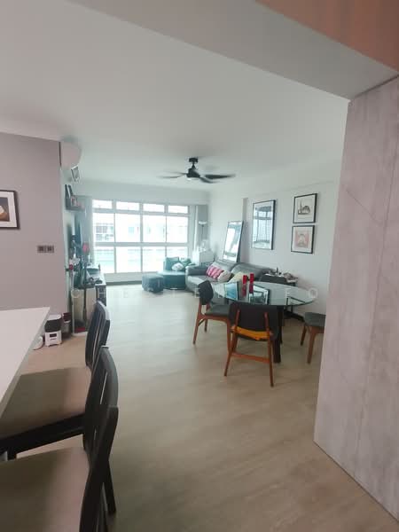 615A Edgefield Plains, 615A Edgefield Plains, 3 Bedrooms, 990 sqft, HDB Flat For Sale, by Chester Teo, 500164662 - Living Room - PropertyGuru.com.sg