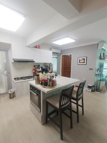 615A Edgefield Plains, 615A Edgefield Plains, 3 Bedrooms, 990 sqft, HDB Flat For Sale, by Chester Teo, 500164662 - Kitchen - PropertyGuru.com.sg