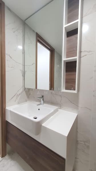 Parc Botannia, 10 Fernvale Street, 1 Bedroom, 520 sqft, Condominium For Rent, by Latifah A Samad, 500164664 - Bathroom - PropertyGuru.com.sg