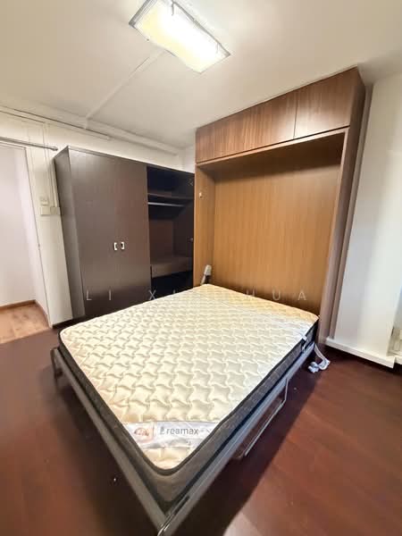 102 Spottiswoode Park Road, 102 Spottiswoode Park Road, Room Rental, 150 sqft, Apartment For Rent, by Li Xinghua, 500164669 - Bedroom - PropertyGuru.com.sg