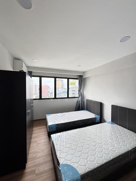 102 Spottiswoode Park Road, 102 Spottiswoode Park Road, Room Rental, 150 sqft, Apartment For Rent, by Li Xinghua, 500164669 - Bedroom - PropertyGuru.com.sg