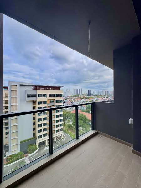Tembusu Grand, 92 Jalan Tembusu, 1 Bedroom, 527 sqft, Condominium For Rent, by Terence Tee (郑志翔), 500164680 - Balcony - PropertyGuru.com.sg