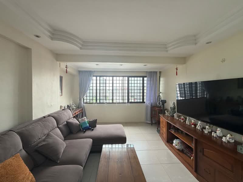 520 Jelapang Road, 520 Jelapang Road, 4 Bedrooms, 1,518 sqft, HDB Flat For Sale, by Kenneth Kow, 500164686 - Living Room - PropertyGuru.com.sg