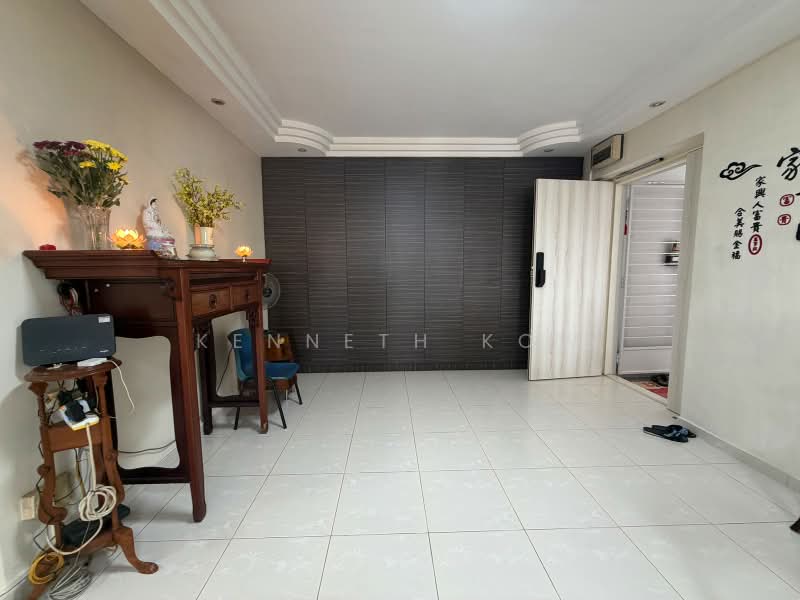 520 Jelapang Road, 520 Jelapang Road, 4 Bedrooms, 1,518 sqft, HDB Flat For Sale, by Kenneth Kow, 500164686 - Living Room - PropertyGuru.com.sg