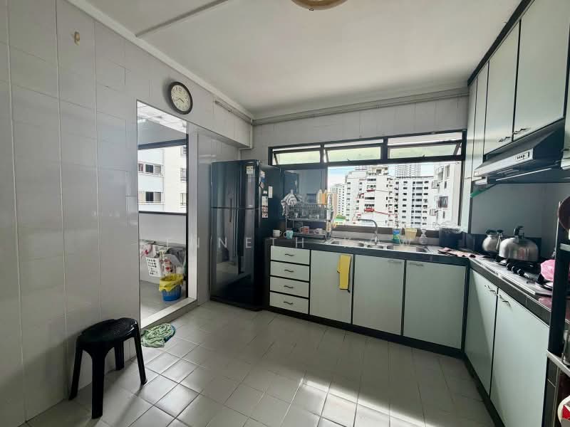520 Jelapang Road, 520 Jelapang Road, 4 Bedrooms, 1,518 sqft, HDB Flat For Sale, by Kenneth Kow, 500164686 - Kitchen - PropertyGuru.com.sg