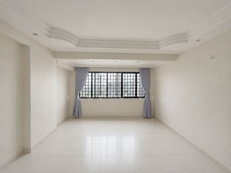 520 Jelapang Road, 520 Jelapang Road, 4 Bedrooms, 1,518 sqft, HDB Flat For Sale, by Kenneth Kow, 500164686 - Living Room - uncluttered - PropertyGuru.com.sg