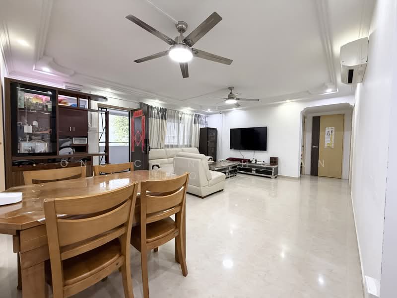 253 Ang Mo Kio Street 21, 253 Ang Mo Kio Street 21, 3 Bedrooms, 1,378 sqft, HDB Flat For Sale, by Ong Chin Chuaan (Roy), 500164688 - Living Room - PropertyGuru.com.sg