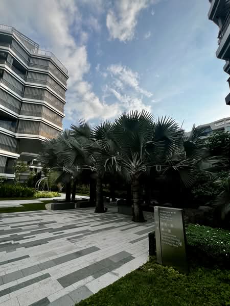 The Reef at King's Dock, 2 Harbourfront Avenue, Room Rental, 350 sqft, Condominium For Rent, by Kevin Su, 500164689 - Exterior - PropertyGuru.com.sg