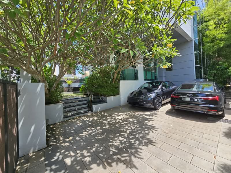 Architectural Freehold Bungalow | 29.5m Frontage | Prime Goodman–Wareham Enclave | Rare Legacy Home, Goodman, Wareham, 8 Bedrooms, 8,000 sqft, Detached House For Sale, by Francis Low, 500164691 - Exterior - PropertyGuru.com.sg