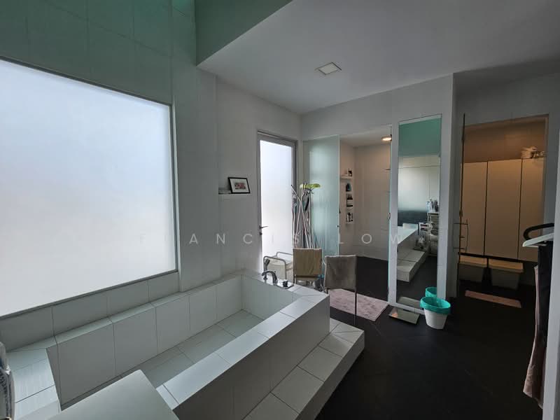 Architectural Freehold Bungalow | 29.5m Frontage | Prime Goodman–Wareham Enclave | Rare Legacy Home, Goodman, Wareham, 8 Bedrooms, 8,000 sqft, Detached House For Sale, by Francis Low, 500164691 - Bathroom - PropertyGuru.com.sg