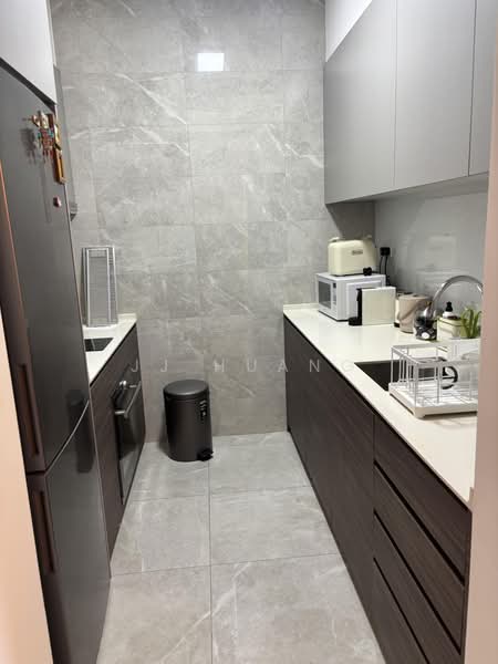 Stirling Residences, 21 Stirling Road, 2 Bedrooms, 678 sqft, Condominium For Sale, by JJ Huang, 500164707 - Kitchen - PropertyGuru.com.sg