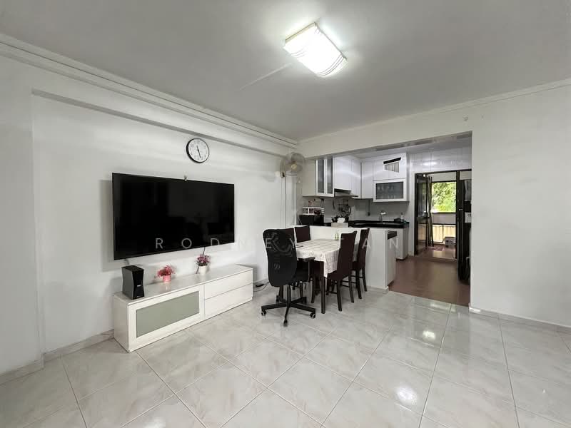 625 Choa Chu Kang Street 62, 625 Choa Chu Kang Street 62, 3 Bedrooms, 1,076 sqft, HDB Flat For Sale, by Rodney Tan, 500164710 - Living Room - PropertyGuru.com.sg
