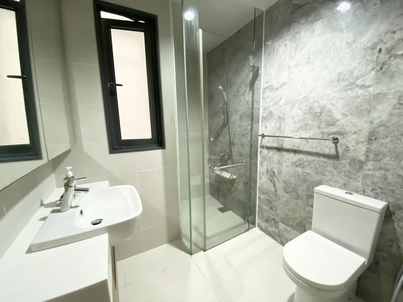 The Lakefront Residences, 42 Lakeside Drive, Room Rental, 120 sqft, Condominium For Rent, by Bennedict Tan, 500164716 - Bathroom - PropertyGuru.com.sg