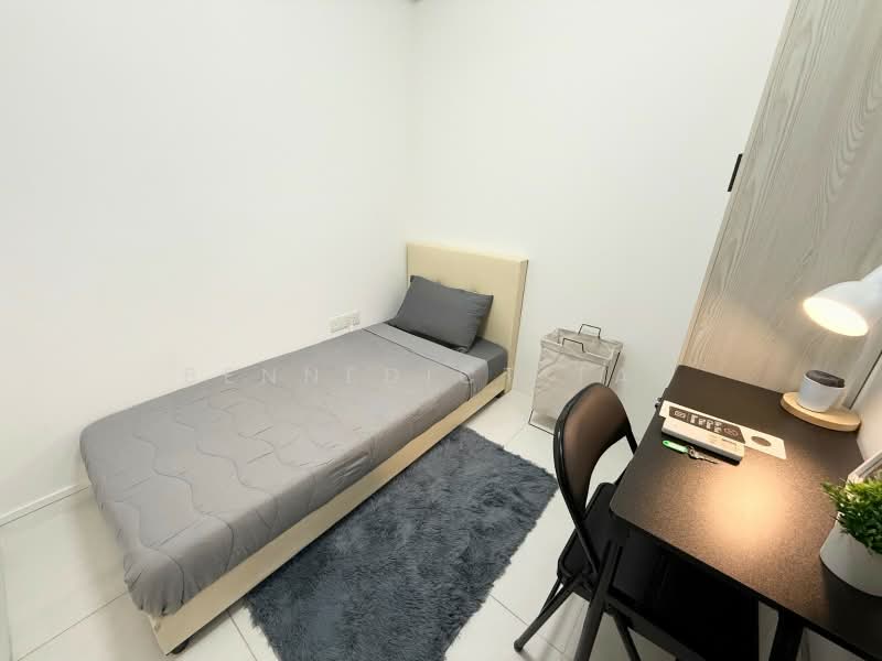 The Lakefront Residences, 42 Lakeside Drive, Room Rental, 120 sqft, Condominium For Rent, by Bennedict Tan, 500164716 - Bedroom - PropertyGuru.com.sg